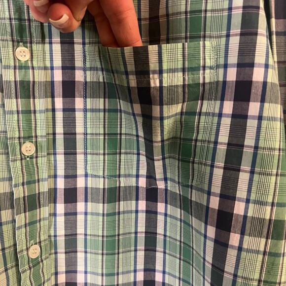 The classic fit old navy xl men’s long sleeve green and blue plaid button down - Picture 4 of 8